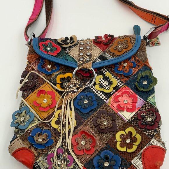 AmeriLeather Patchwork Flower Handbag Shoulder Strap Crossbody - Picture 7 of 8